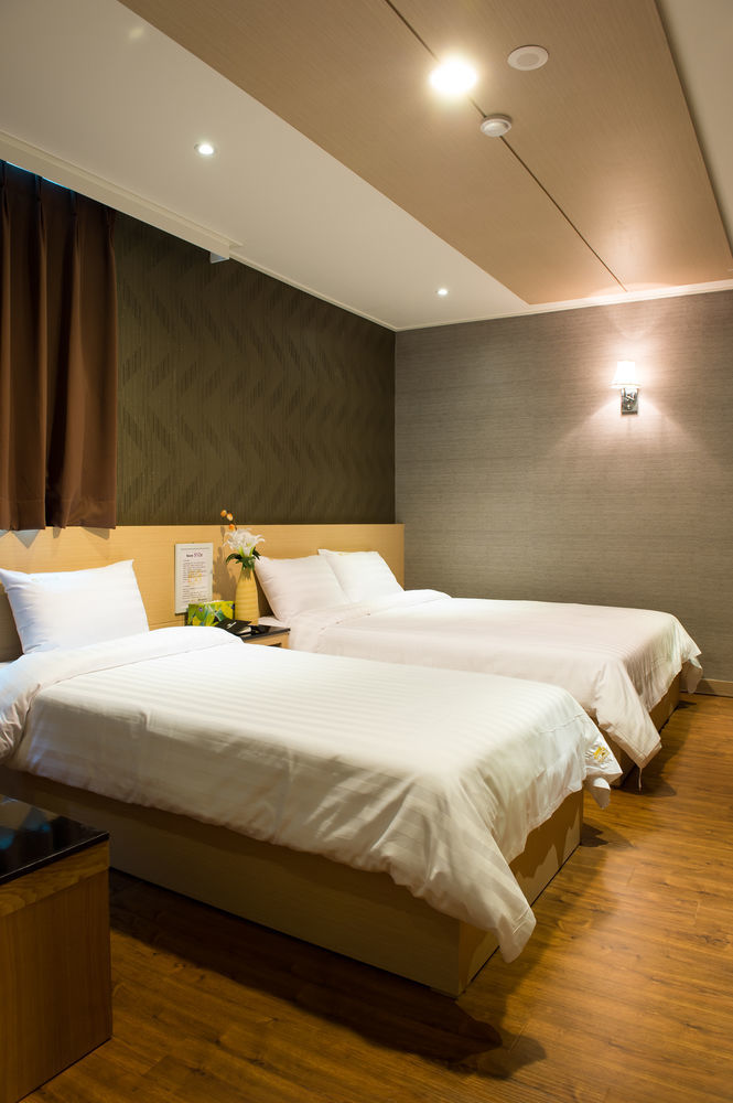 Pungnam Tourist Hotel Jeonju Zewnętrze zdjęcie