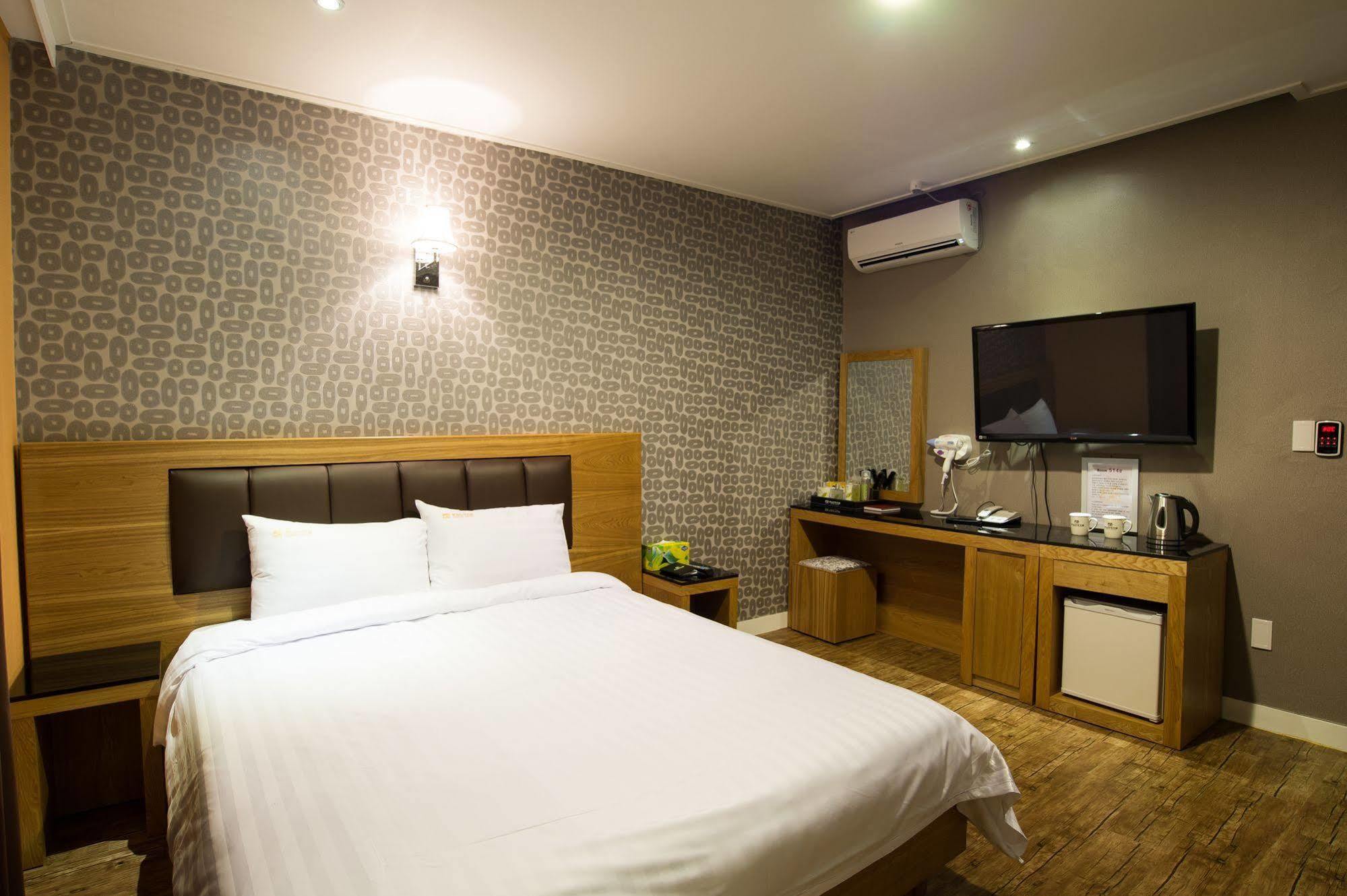 Pungnam Tourist Hotel Jeonju Zewnętrze zdjęcie