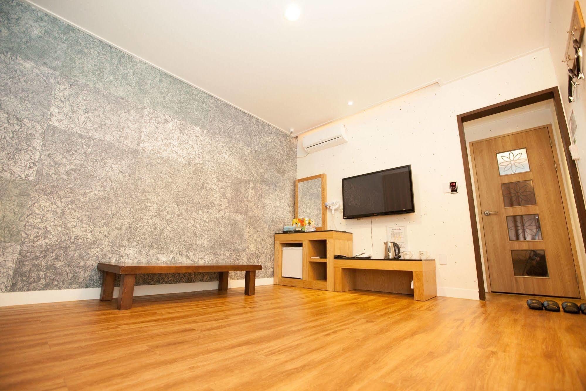 Pungnam Tourist Hotel Jeonju Zewnętrze zdjęcie