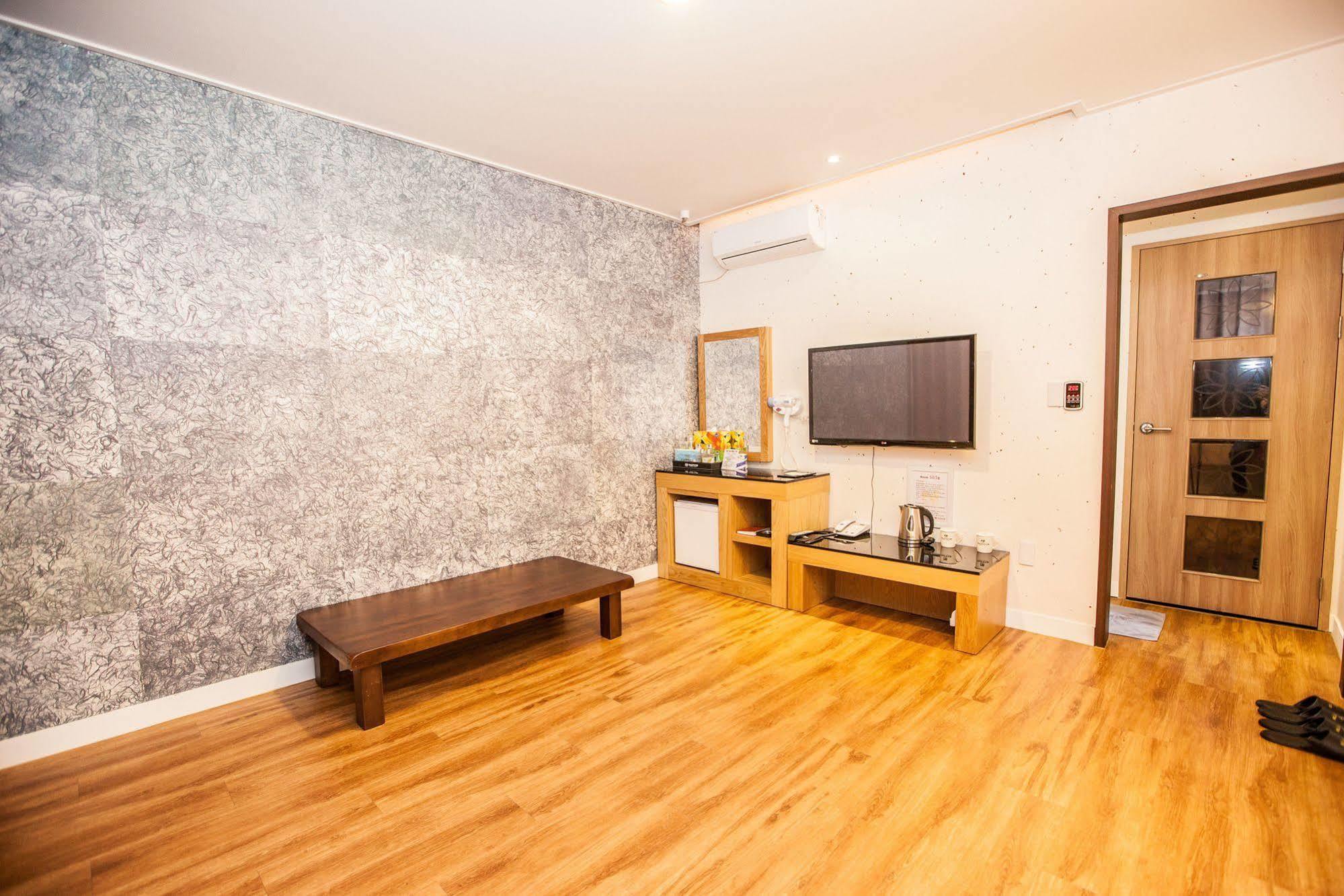 Pungnam Tourist Hotel Jeonju Zewnętrze zdjęcie