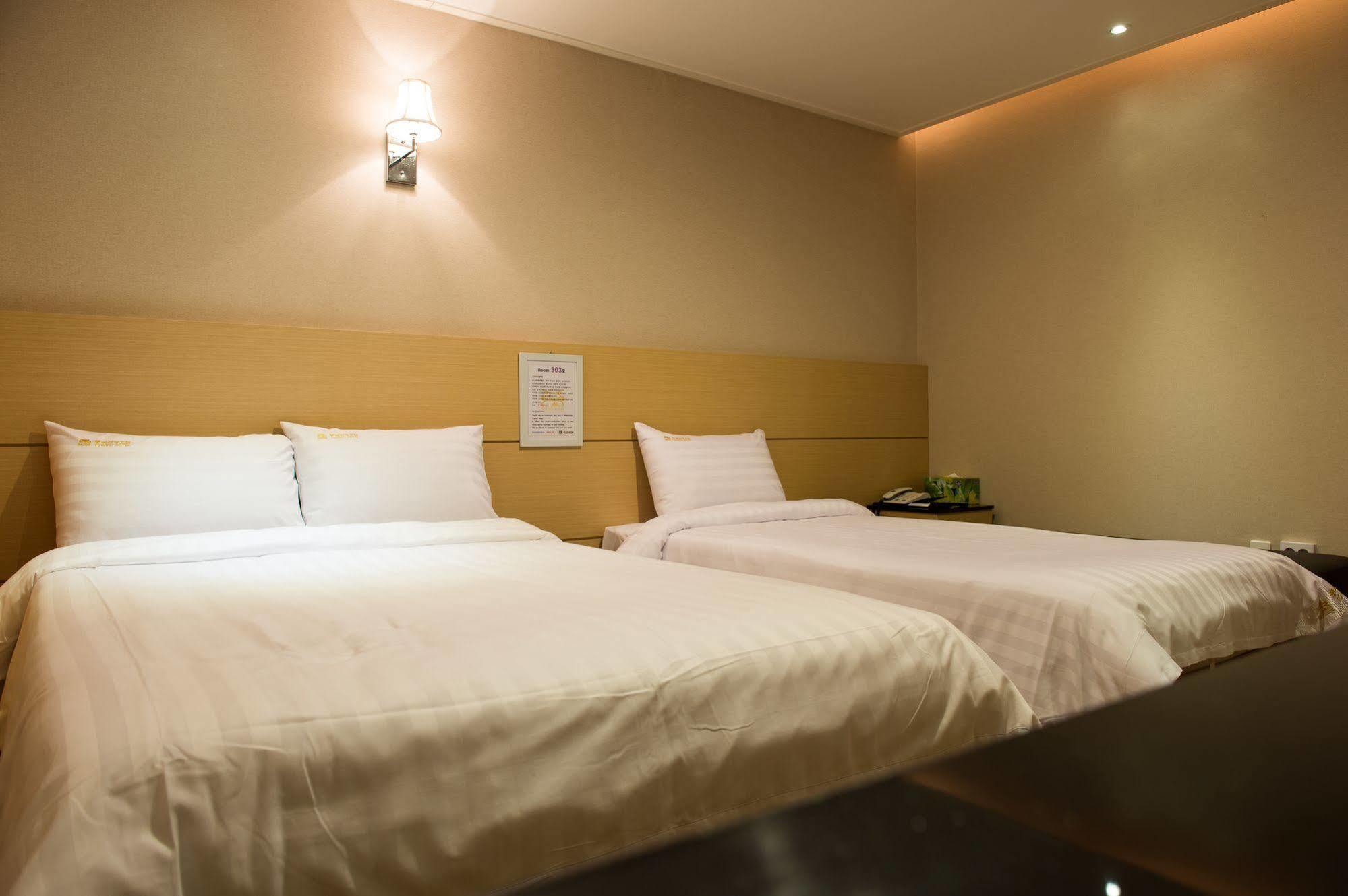 Pungnam Tourist Hotel Jeonju Zewnętrze zdjęcie